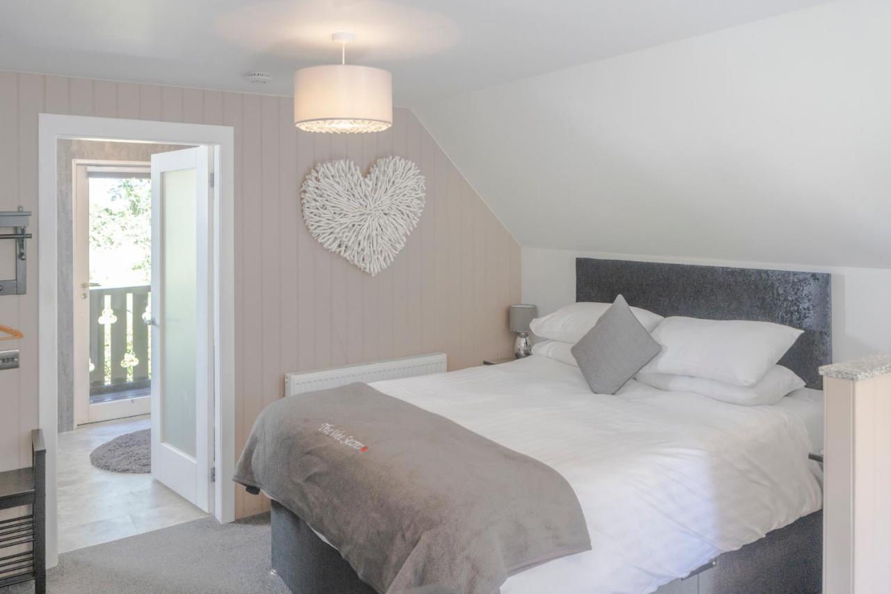 Loch Lomond Luxury Lodges Drymen Exterior photo